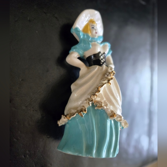 vintage 20s-30s porcelain figurine of a Spanish dancer EUC - Picture 4 of 6